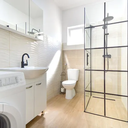 Gabi By Interhome 브로다리카