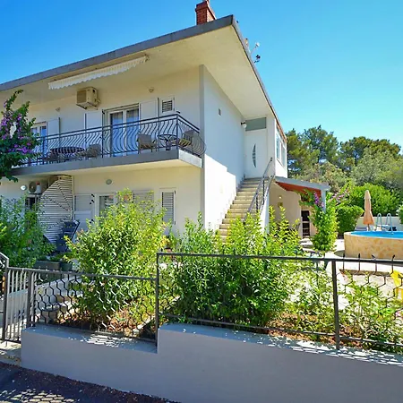 Gabi By Interhome 브로다리카